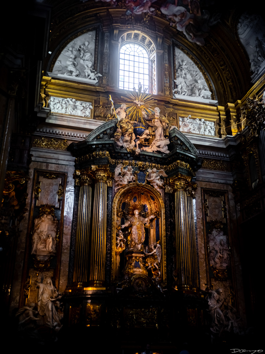 Photos from a trip through Italy in Summer of 2023. Locations include Rome, Florence, Tuscany, Castello di Bossi in Chianti, Siena, San Gimignano, Sirmione on Lake Garda, Bologna, Gudon, Italian Dolomites, Seceda, Cadini di Misurina, and Venice.